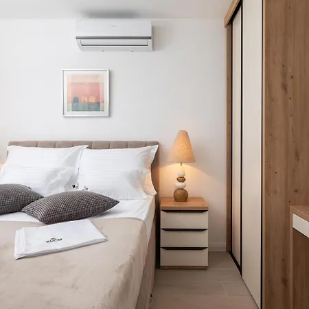 Elvin With Sea View アパート *