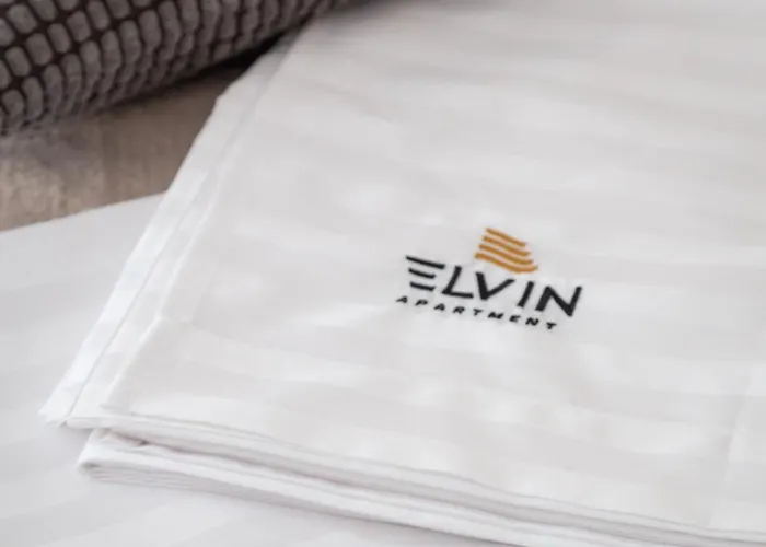 Elvin With Sea View Apartment *