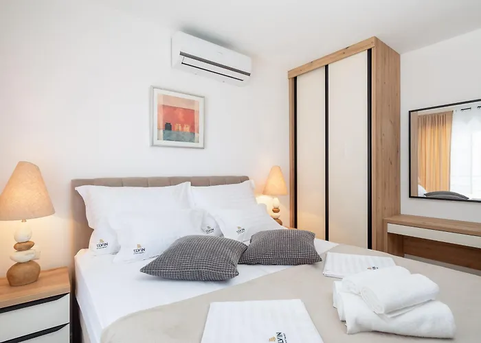 Elvin With Sea View * Promajna